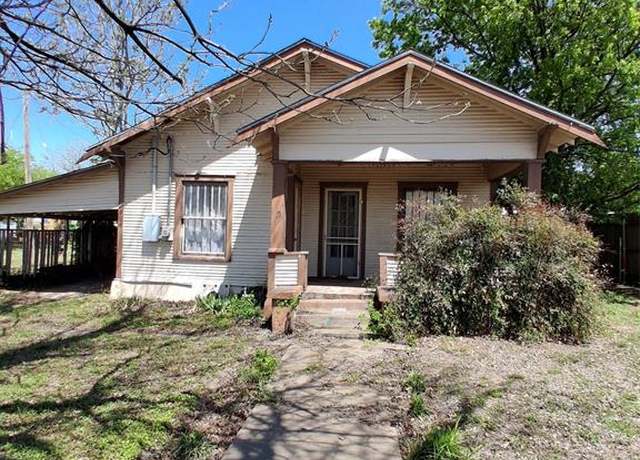Property at 904 Wallis Ave, Santa Anna, TX 76878, 3 beds, 1 bath