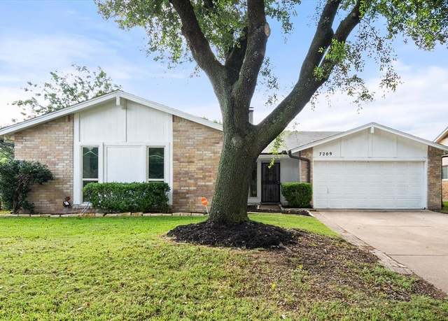 Property at 7209 W Cleburne Rd, Fort Worth, TX 76133, 4 beds, 2 baths