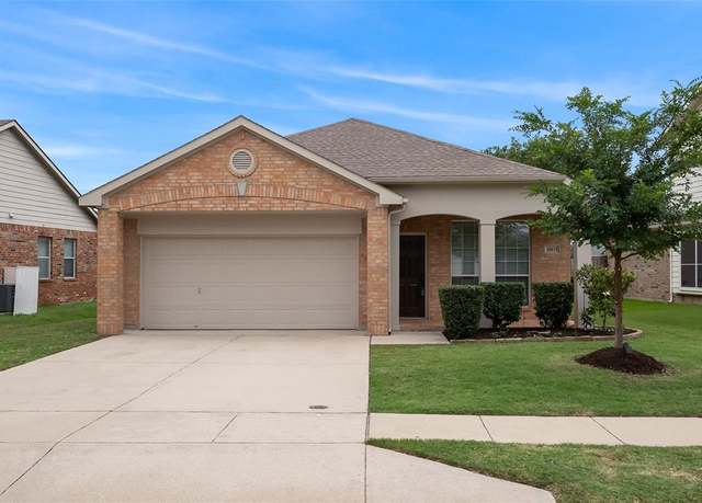 Property at 10833 Hawks Landing Rd, Fort Worth, TX 76052, 3 beds, 2 baths