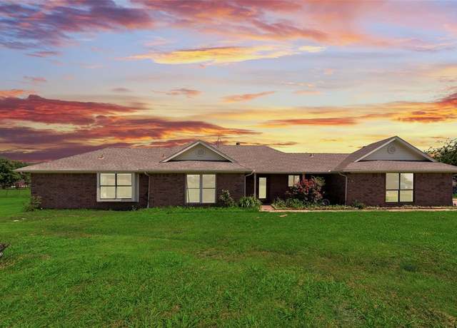 Property at 4842 Fm 2727, Kaufman, TX 75142, 4 beds, 2 baths