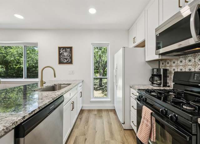 Property at 4101 Redstone Rd, Denton, TX 76209, 3 beds, 2 baths