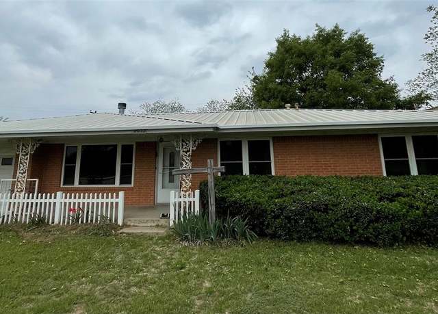 Property at 2633 State Highway 59 N, Bowie, TX 76230, 3 beds, 2 baths