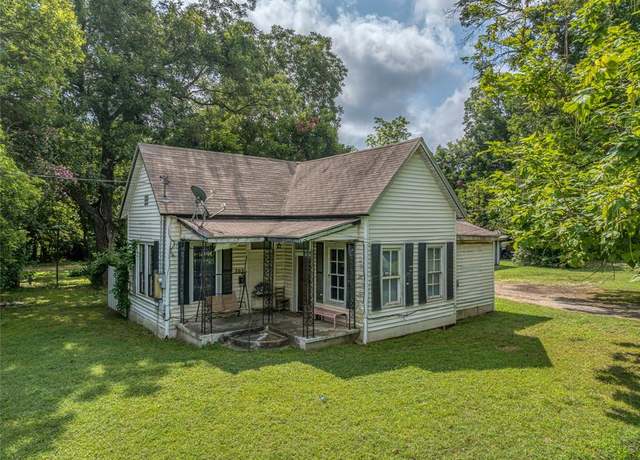 Property at 702 S Barrett Ave, Denison, TX 75020, 3 beds, 1 bath