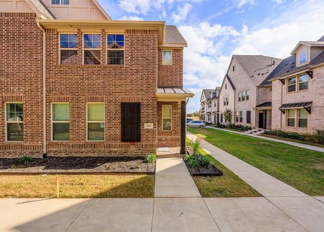 Property at 321 Baker Dr, Plano, TX 75074, 4 beds, 3.5 baths