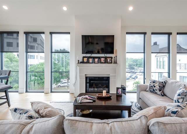 Property at 5270 Town And Country #326, Frisco, TX 75034, 2 beds, 2.5 baths
