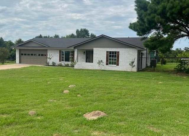 Property at 1320 State Hwy 243, Canton, TX 75103, 3 beds, 2.5 baths