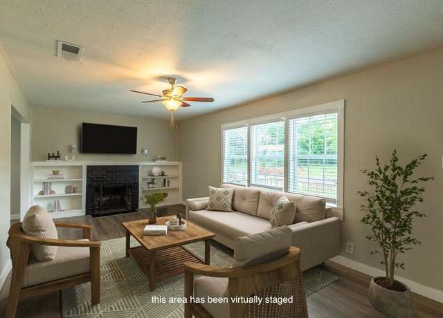 Property at 6633 Racine Dr, Dallas, TX 75232, 3 beds, 2 baths