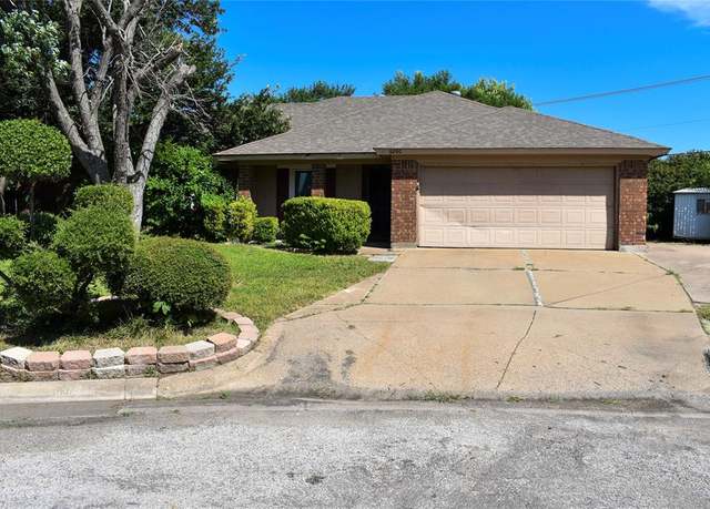 Property at 6200 Valley Forge Ct, Arlington, TX 76002, 5 beds, 3 baths