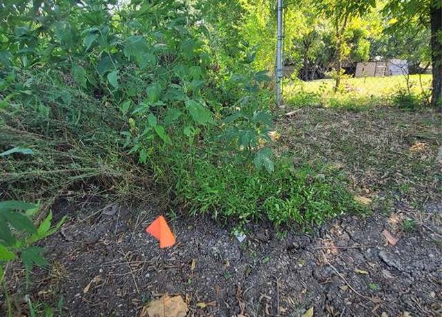 Property at 3038 Claibourne Blvd, Dallas, TX 75212