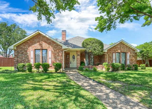 Property at 2912 Maple Ct, Carrollton, TX 75007, 3 beds, 2.5 baths