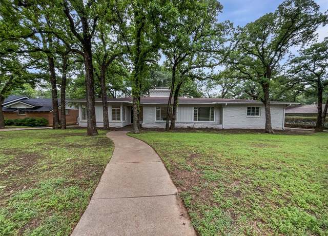 Property at 5816 Yolanda Dr, Fort Worth, TX 76112, 2 beds, 2 baths