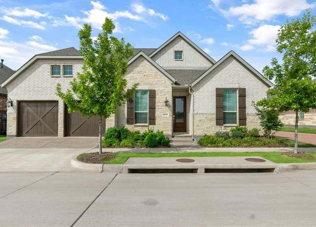 Property at 4830 Prairie Crest Ln, Arlington, TX 76005, 2 beds, 2 baths
