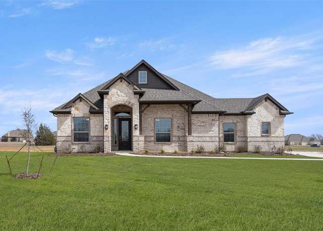 Property at 6013 Valley View Dr, Joshua, TX 76058, 3 beds, 2.5 baths