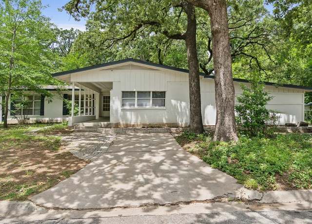 Property at 1401 Bluebonnet Trl, Arlington, TX 76013, 3 beds, 2 baths