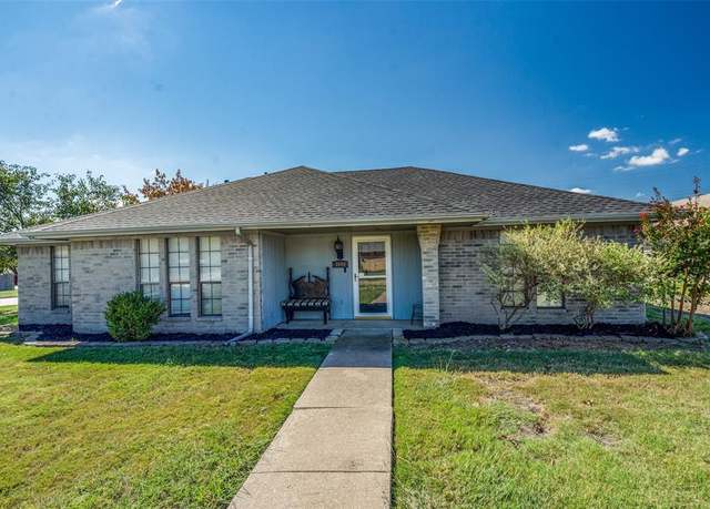 Property at 3644 6th St, Sachse, TX 75048, 3 beds, 2 baths