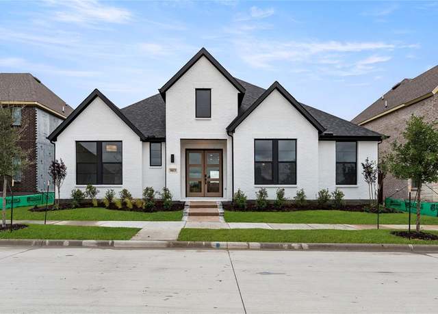 Property at 9813 Dahlia Blvd, Mesquite, TX 75126, 4 beds, 3 baths