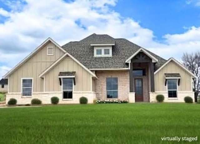 Property at 3112 Infinity Dr, Weatherford, TX 76087, 3 beds, 2 baths