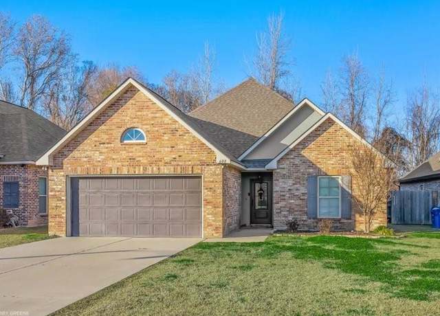 Property at 608 Riverscape Dr, Shreveport, LA 71104, 3 beds, 2 baths