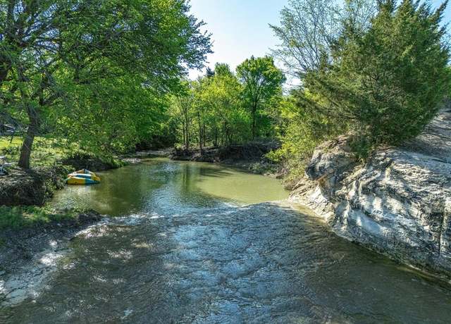 Property at 1302 Forreston Rd, Waxahachie, TX 75165, 3 beds, 3 baths