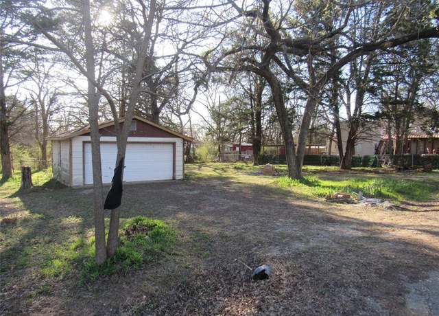 Property at 88 Ivanhoe Dr, Gordonville, TX 76245