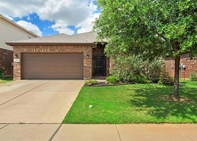 Property at 1037 Doe Meadow Dr, Fort Worth, TX 76028, 4 beds, 2 baths