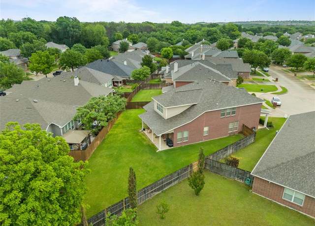 Property at 15705 Ringdove Ct, Fort Worth, TX 76262, 4 beds, 3.5 baths