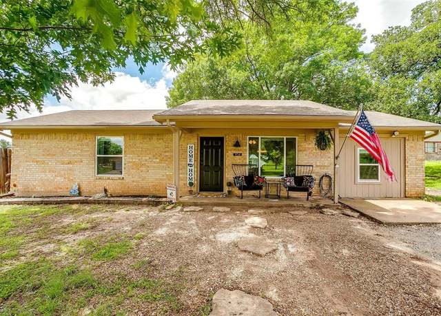 Property at 104 Swancy, Weatherford, TX 76088, 4 beds, 1 bath