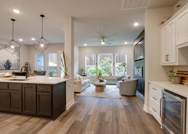 Property at 8028 Emerald Rock Dr, Dallas, TX 75228, 3 beds, 2.5 baths