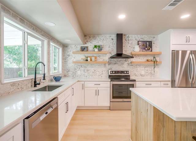 Property at 1227 Usher St, Benbrook, TX 76126, 3 beds, 2 baths