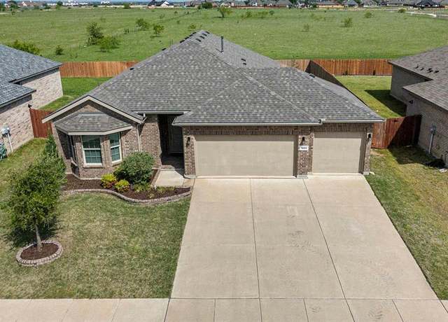 Property at 1822 Millbrae Rd, Cleburne, TX 76033, 4 beds, 2 baths