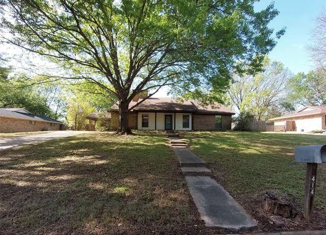 Property at 414 Jo Aynn Cir, Bonham, TX 75418, 3 beds, 2 baths