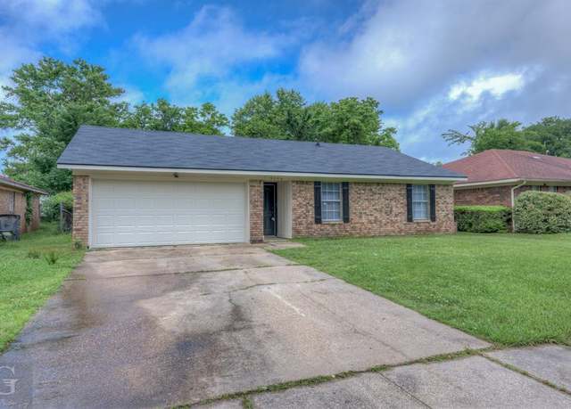 Property at 9306 Sandalwood Dr, Shreveport, LA 71118, 4 beds, 2 baths