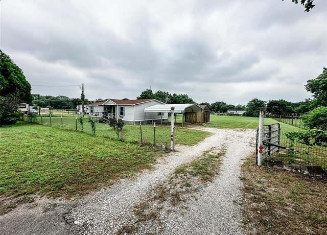 Property at 8656 S Fm 730, Azle, TX 76020, 3 beds, 2 baths