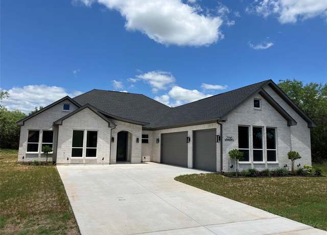 Property at 23116 Greenbriar Dr, Whitney, TX 76692, 3 beds, 2.5 baths