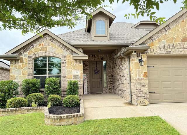 Property at 133 Old Spanish Trl, Waxahachie, TX 75167, 4 beds, 3 baths