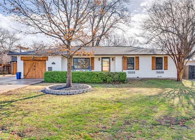 Property at 107 S Graves St, Mckinney, TX 75069, 2 beds, 1 bath
