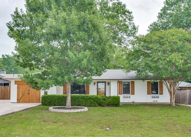 Property at 107 S Graves St, Mckinney, TX 75069, 2 beds, 1 bath