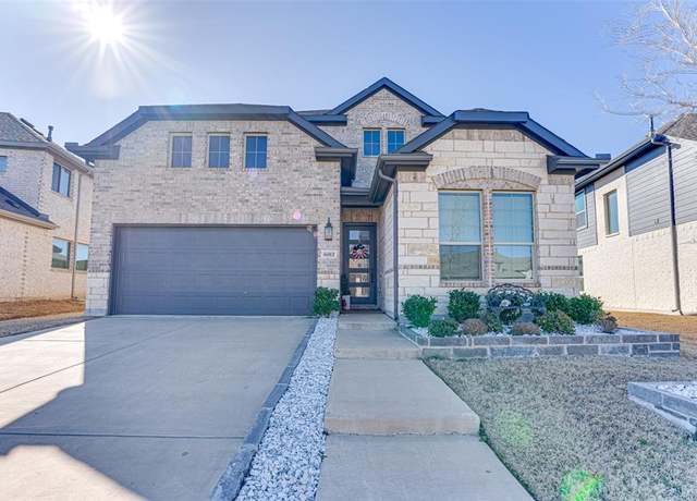 Property at 6012 Poolside Way, Royse City, TX 75189, 4 beds, 2.5 baths
