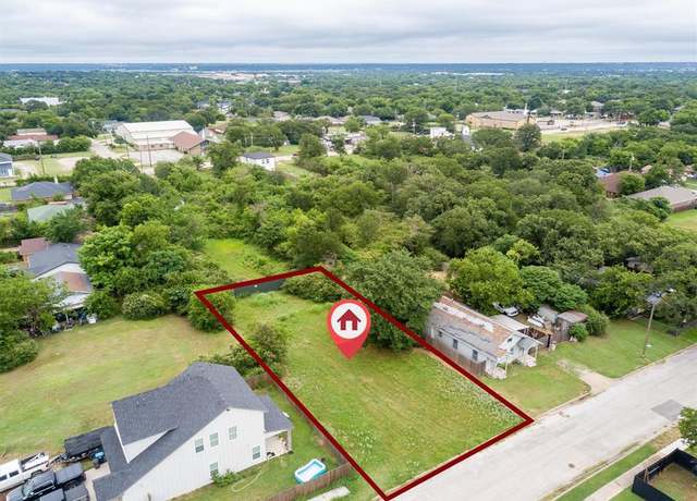 Property at 1725 Langston St, Fort Worth, TX 76105