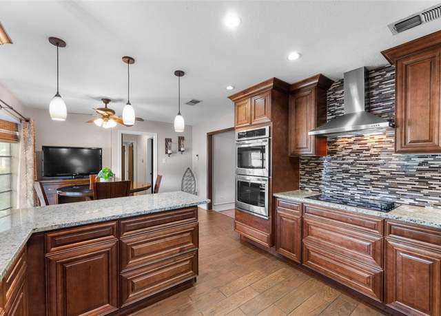 Property at 649 The Meadows Pkwy, Desoto, TX 75115, 3 beds, 3.5 baths