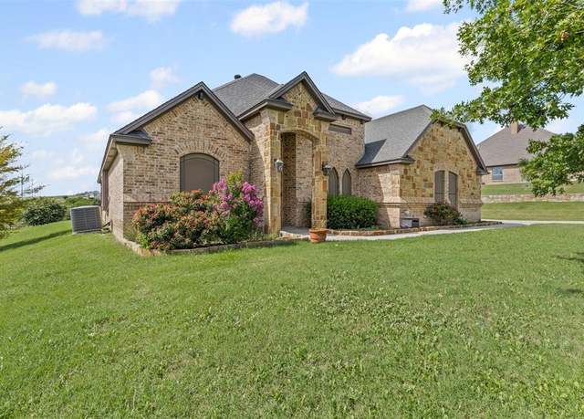 Property at 12624 Bella Vino Dr, Fort Worth, TX 76126, 3 beds, 2 baths