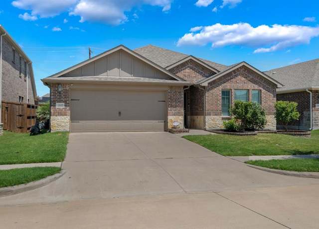 Property at 1805 Gold Mine Trl, Aubrey, TX 76227, 4 beds, 3 baths