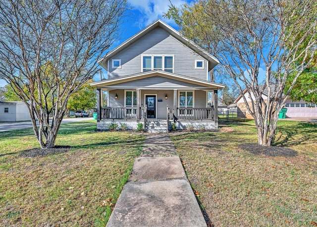 Property at 1001 E Texas Ave, Mart, TX 76664, 4 beds, 3.5 baths
