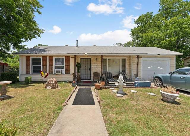 Property at 408 Lanola Ct, Fort Worth, TX 76103, 3 beds, 1 bath