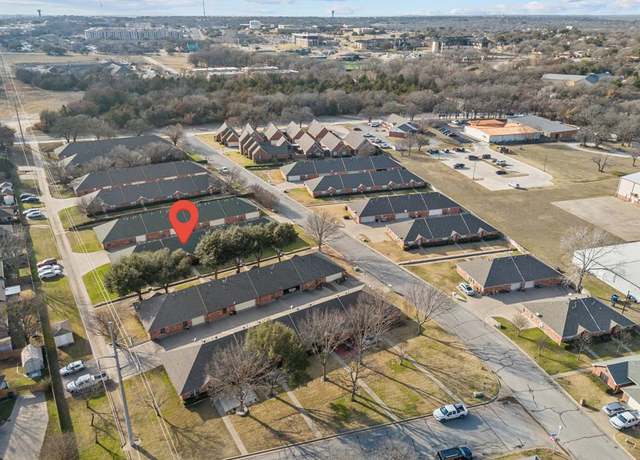 Property at 938 Austin Ct, Weatherford, TX 76086, 9 beds, 8 baths