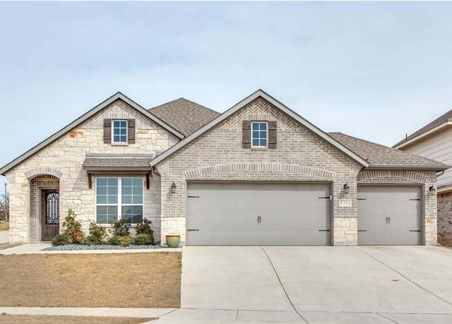 Property at 1701 Stanchion Ct, Weatherford, TX 76087, 3 beds, 2 baths