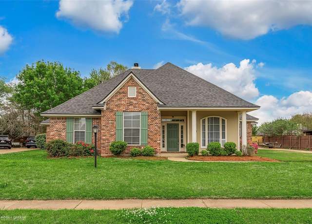 Property at 1951 Bayou Bnd, Bossier City, LA 71111, 4 beds, 2.5 baths