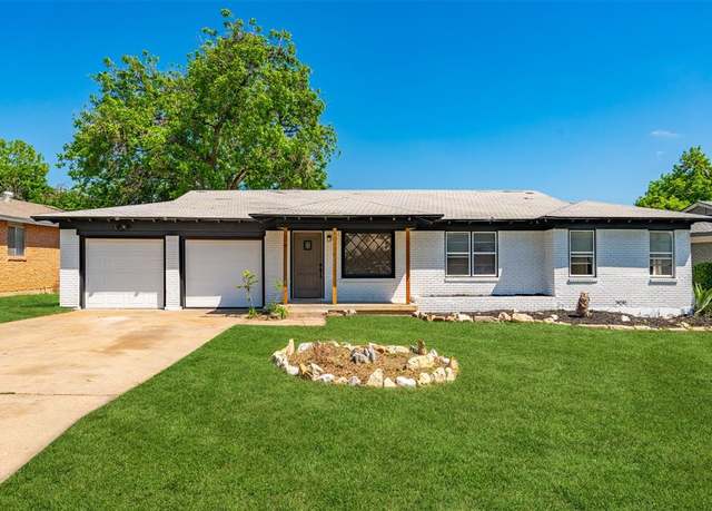 Property at 5409 Mallory Dr, Haltom City, TX 76117, 3 beds, 2 baths