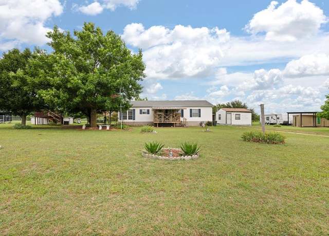 Property at 3520 Mustang Grape Ln, Joshua, TX 76058, 3 beds, 2 baths