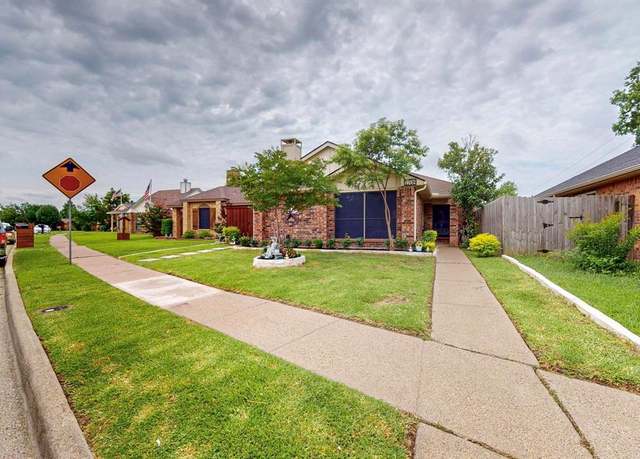 Property at 1708 Wheatfield Dr, Mesquite, TX 75149, 3 beds, 2 baths